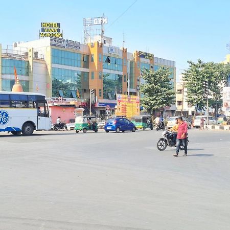 Hotel Vivan Vadodara Extérieur photo