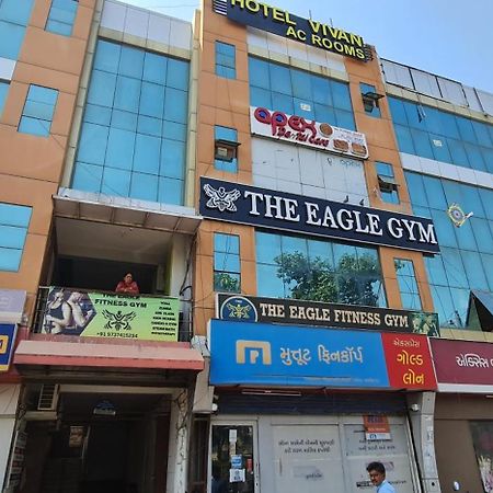 Hotel Vivan Vadodara Extérieur photo